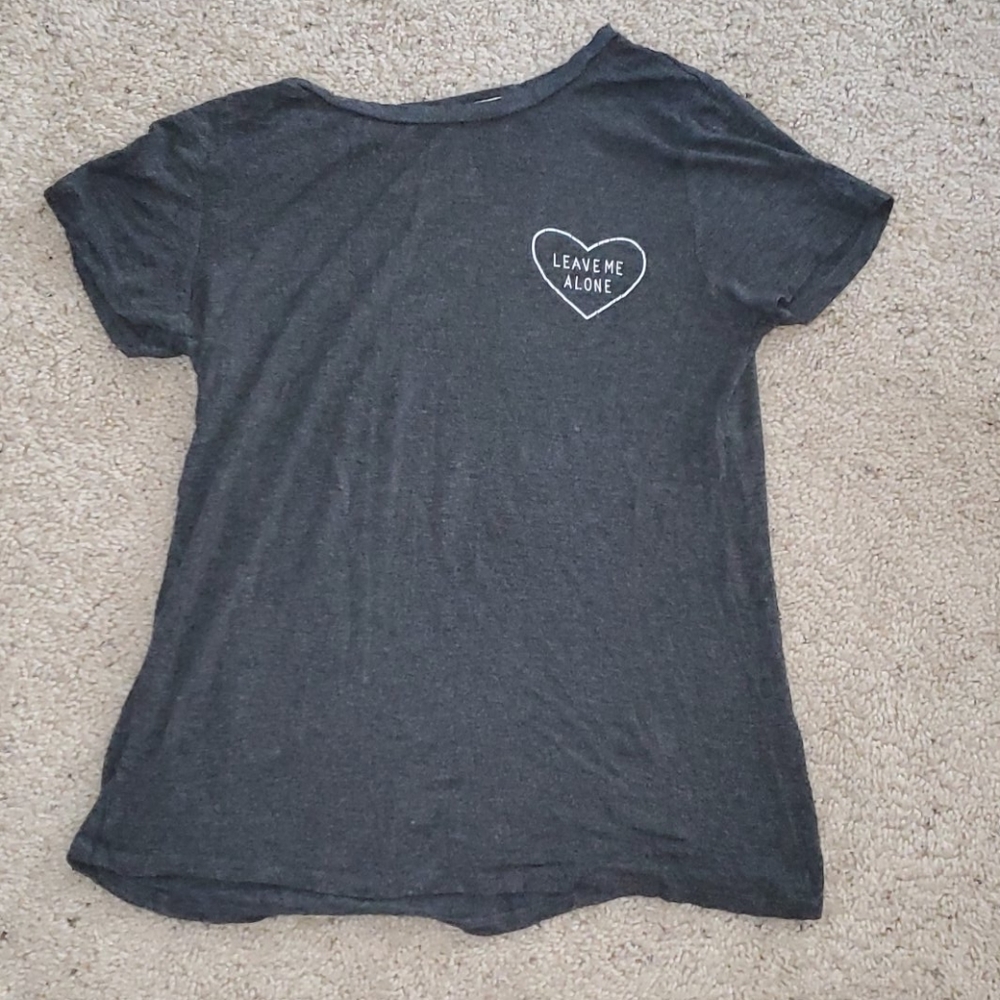 Gray tee